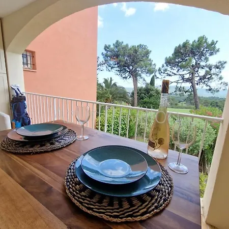 - Domaine Du Golf Apartment